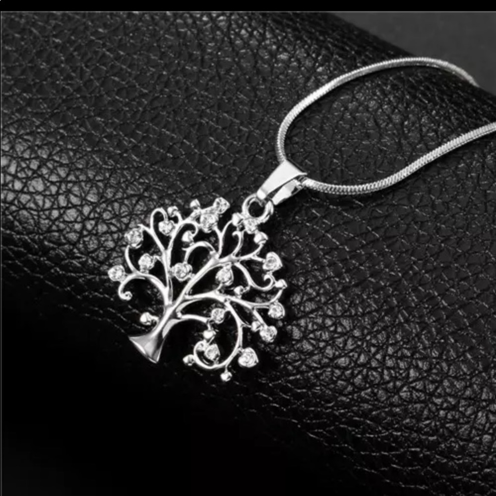 SILVER TREE OF LIFE NECKLACE